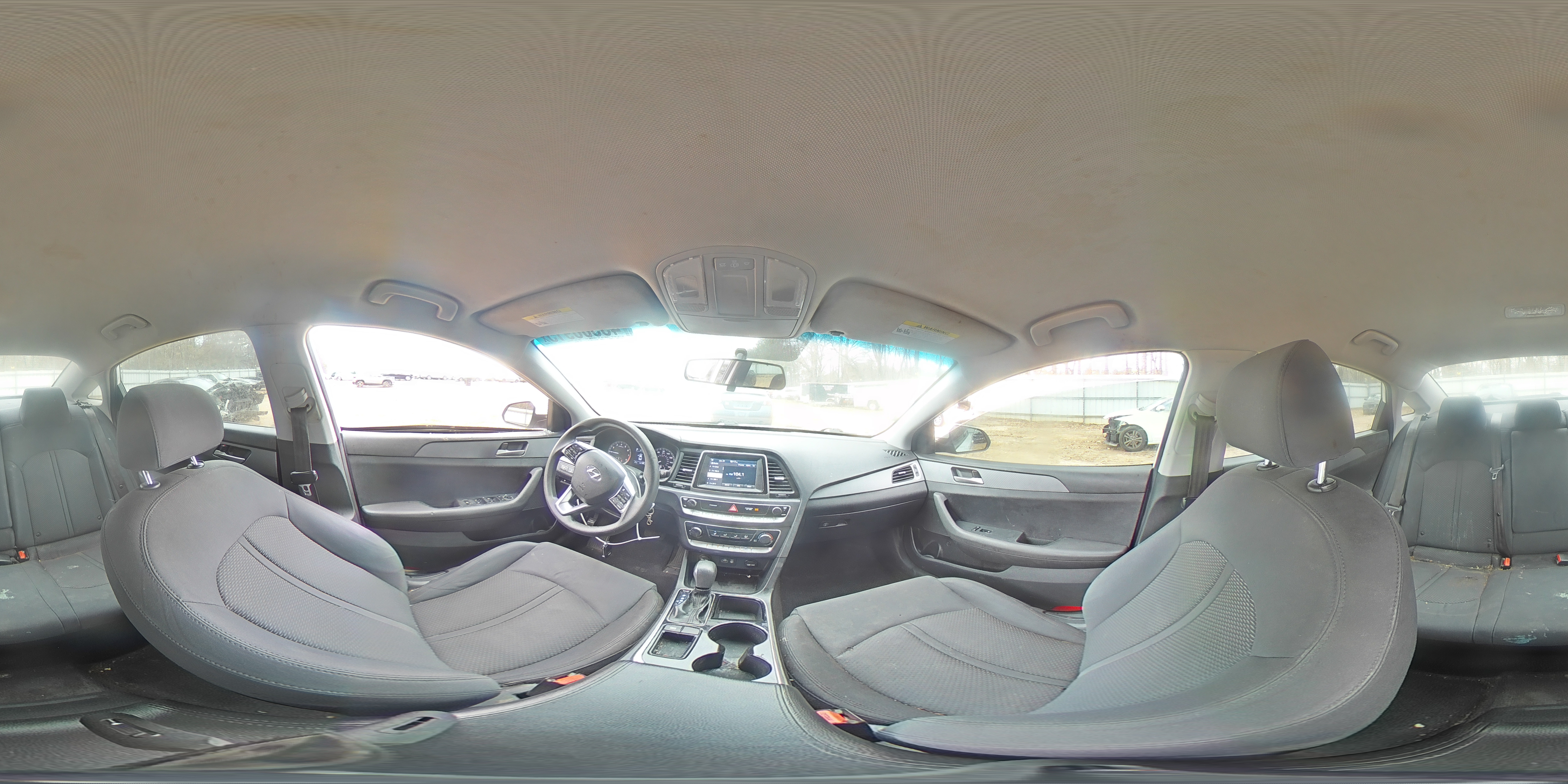 2018 Hyundai Sonata - Image 12