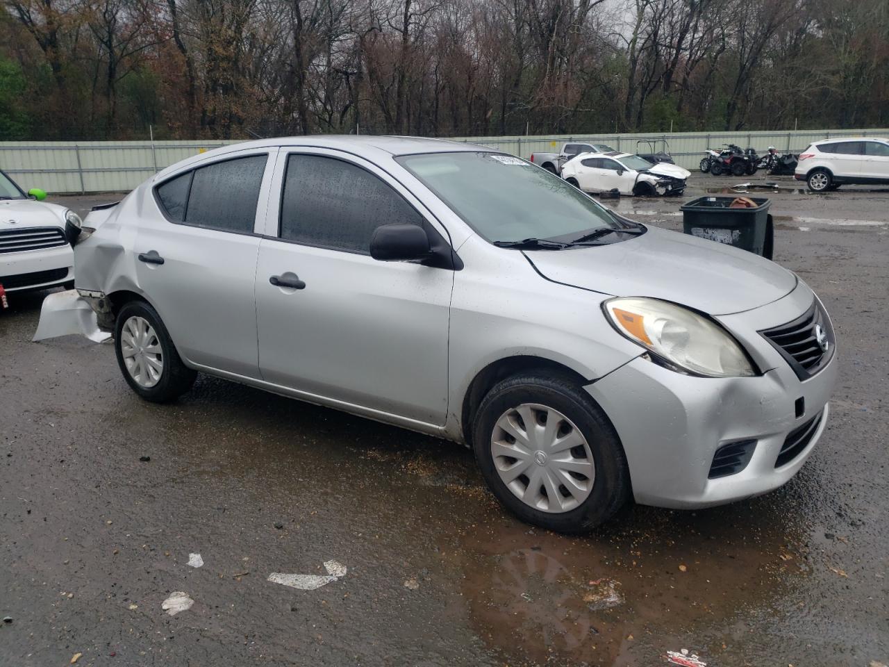 2014 Nissan Versa - Image 4