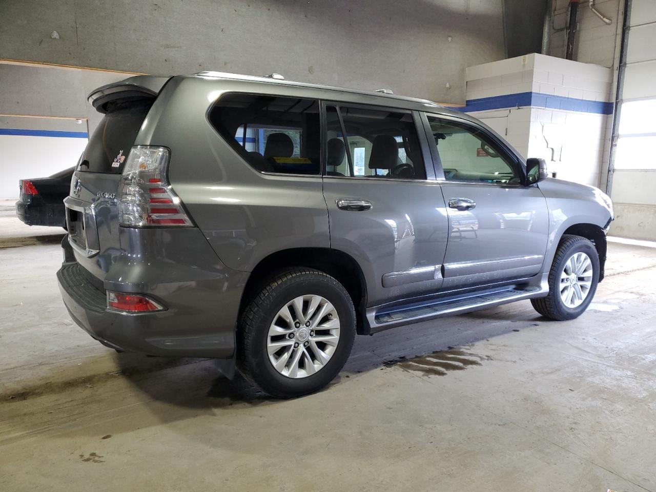 2014 Lexus GX - Image 3