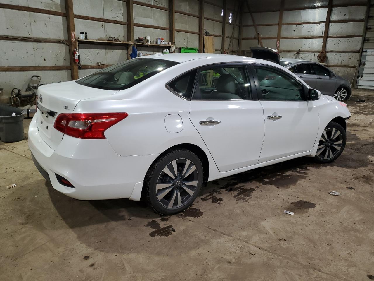 2016 Nissan Sentra - Image 3