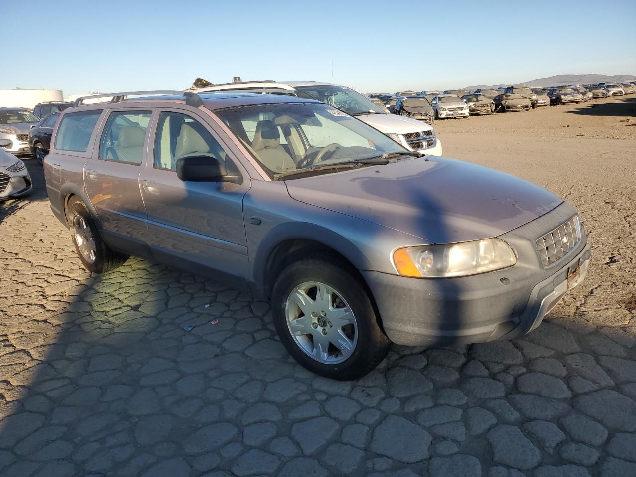 2005 Volvo XC70 - Image 4