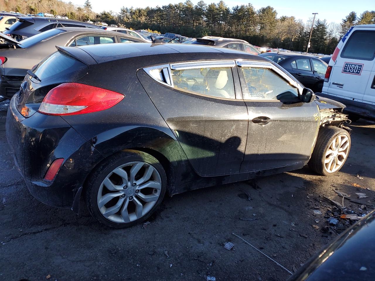 2013 Hyundai Veloster - Image 3