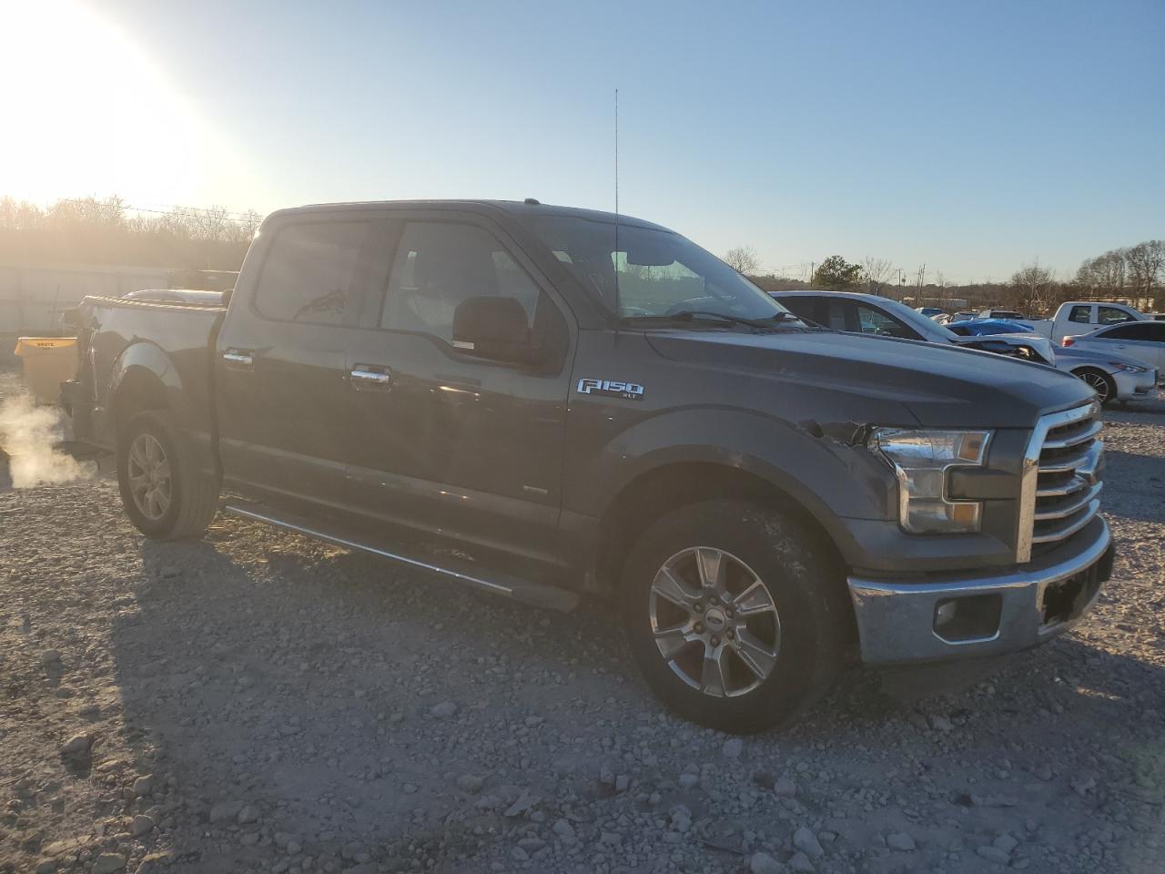 2015 Ford F-150 - Image 4