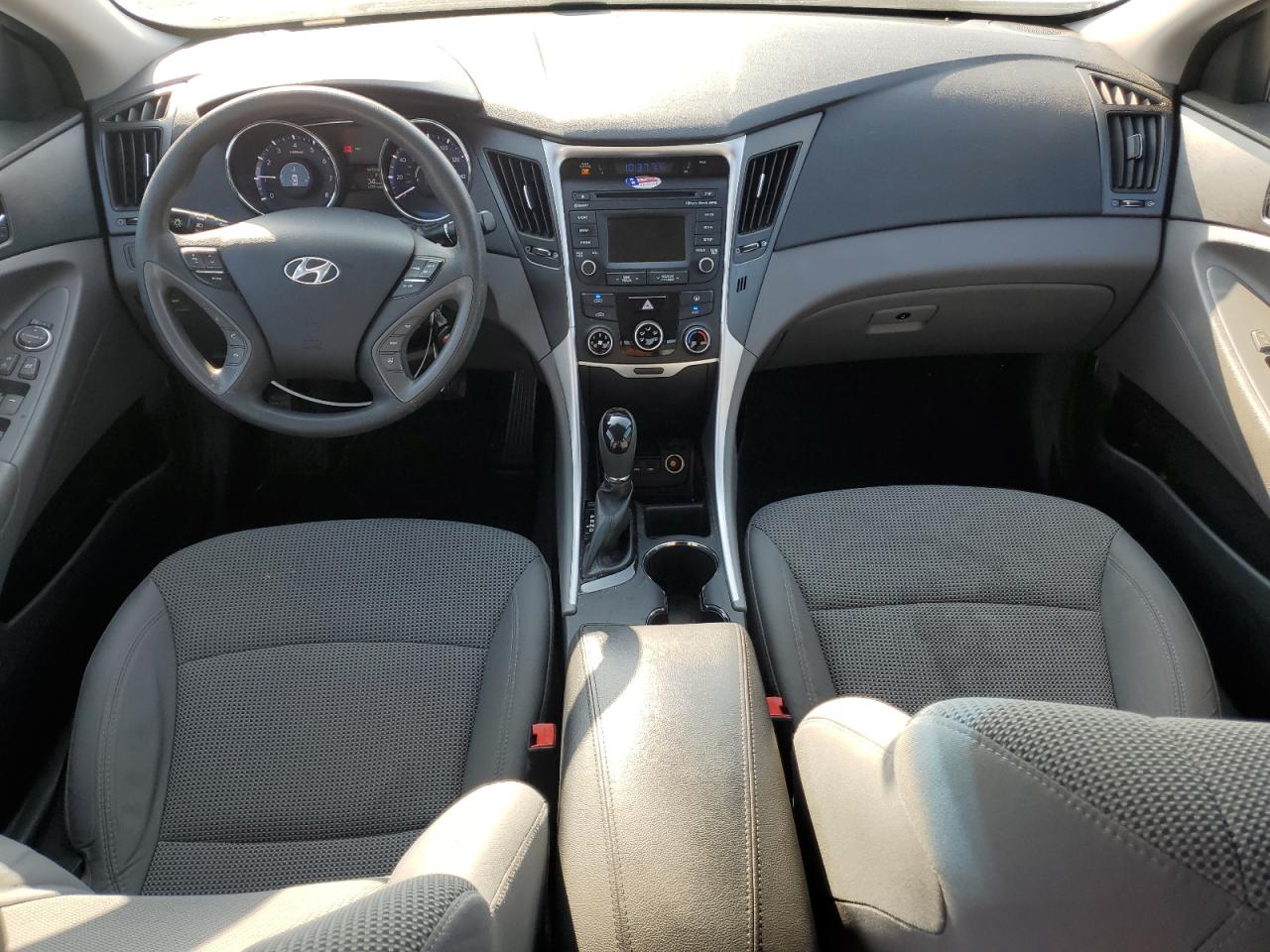 2014 Hyundai Sonata - Image 8