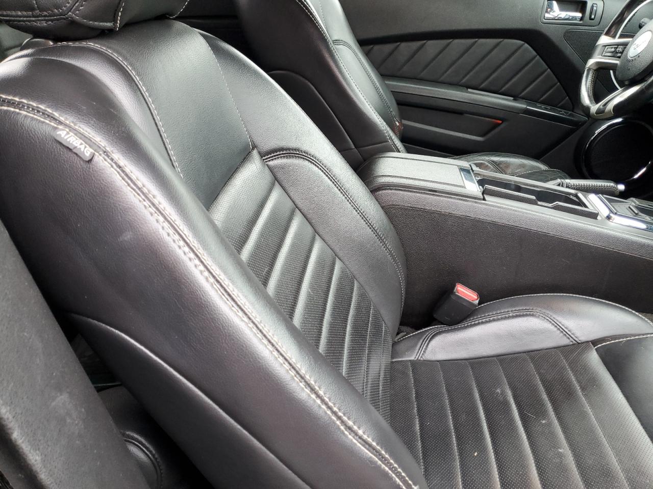 2014 Ford Mustang - Image 10