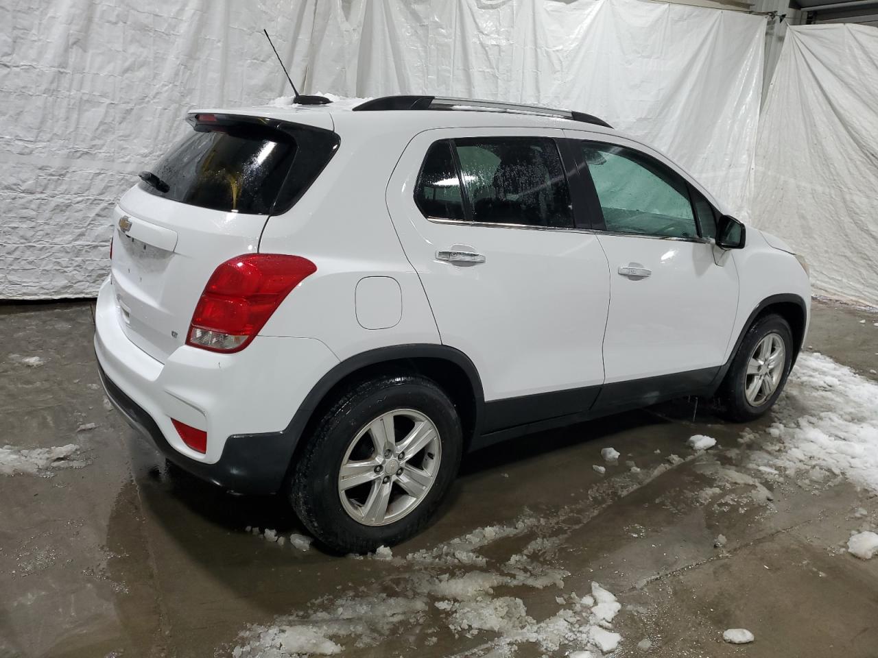 2018 Chevrolet Trax - Image 3
