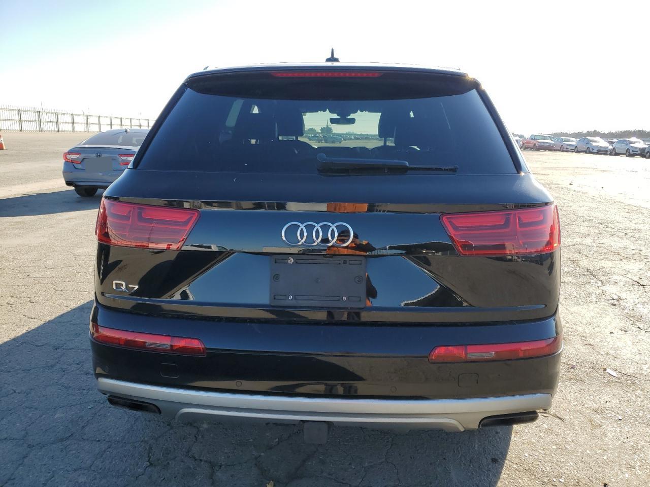 VIN WA1LAAF70KD006746 2019 AUDI Q7 no.6