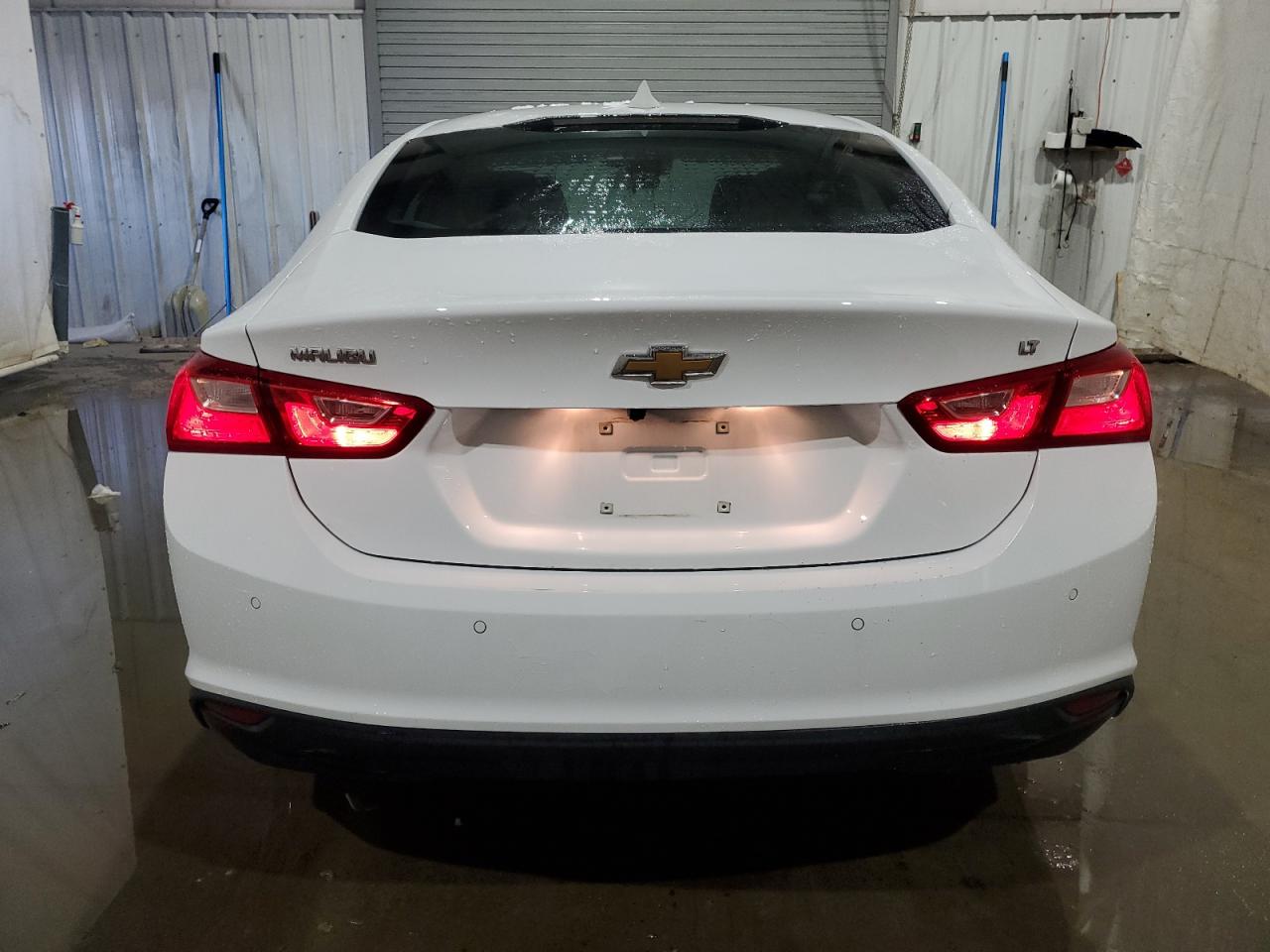 2023 Chevrolet Malibu - Image 6