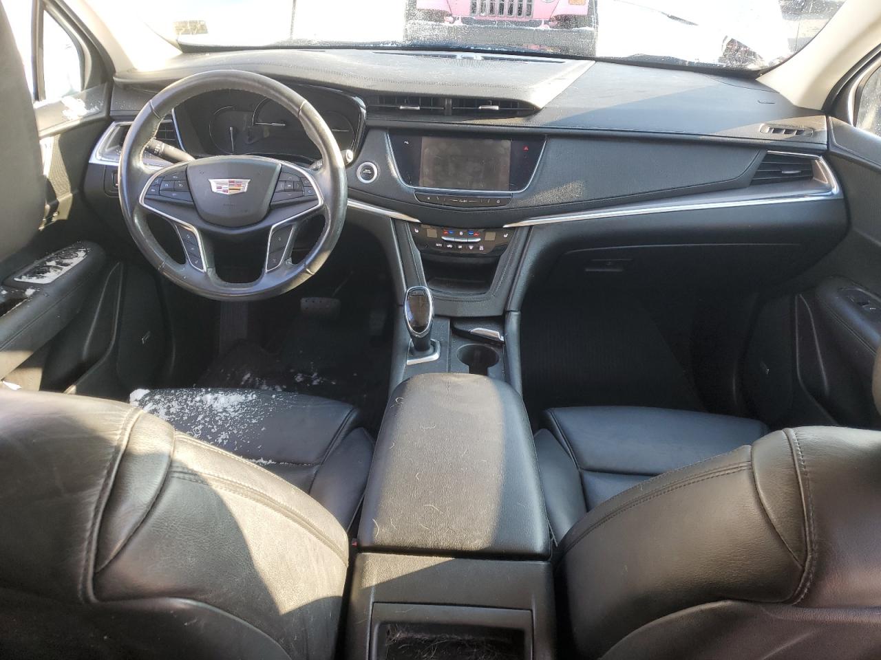 2018 Cadillac XT5 - Image 8