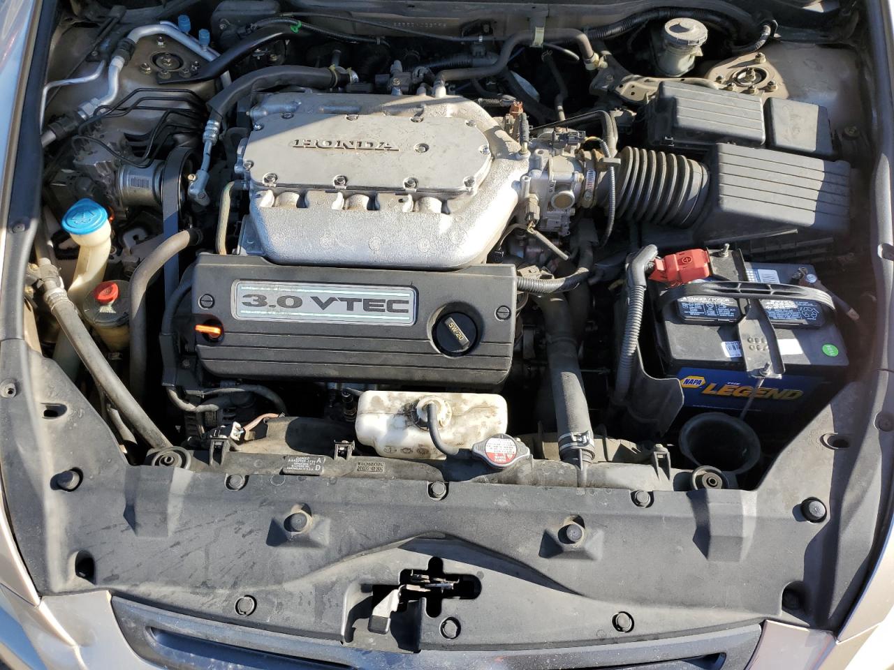 2005 Honda Accord - Image 11