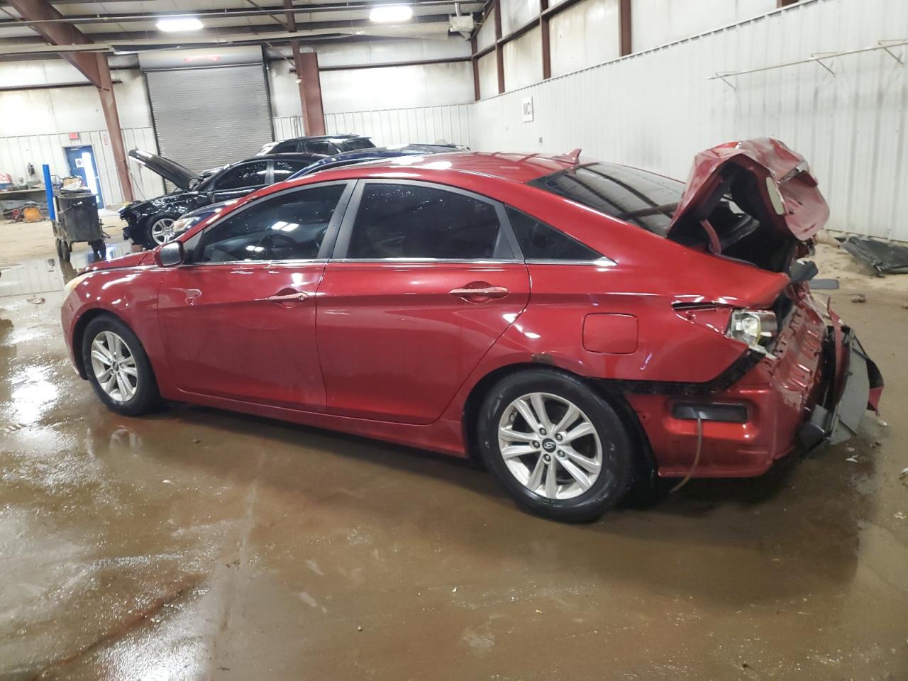 2011 Hyundai Sonata - Image 2