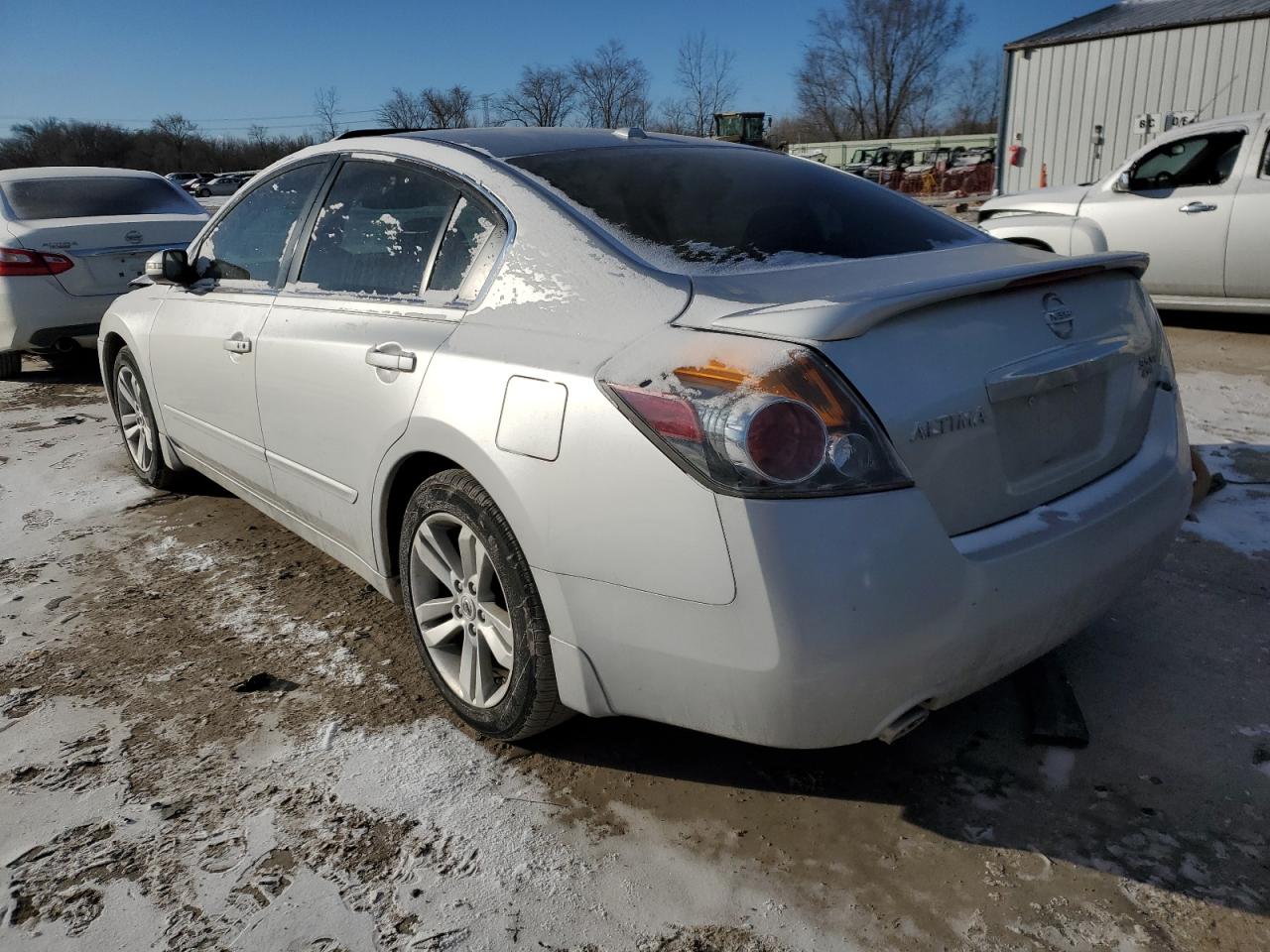 2012 Nissan Altima - Image 2
