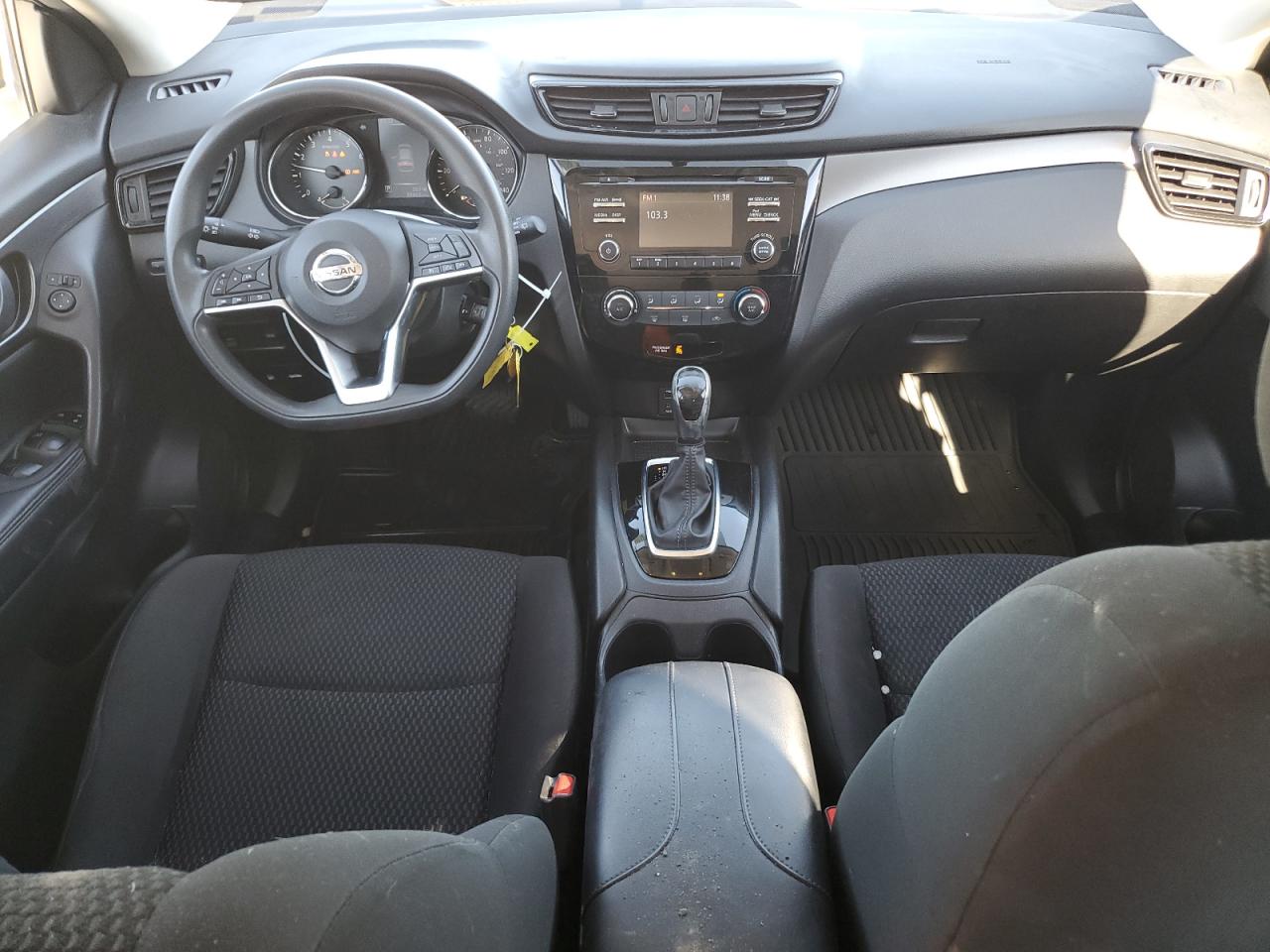 2018 Nissan Rogue - Image 8