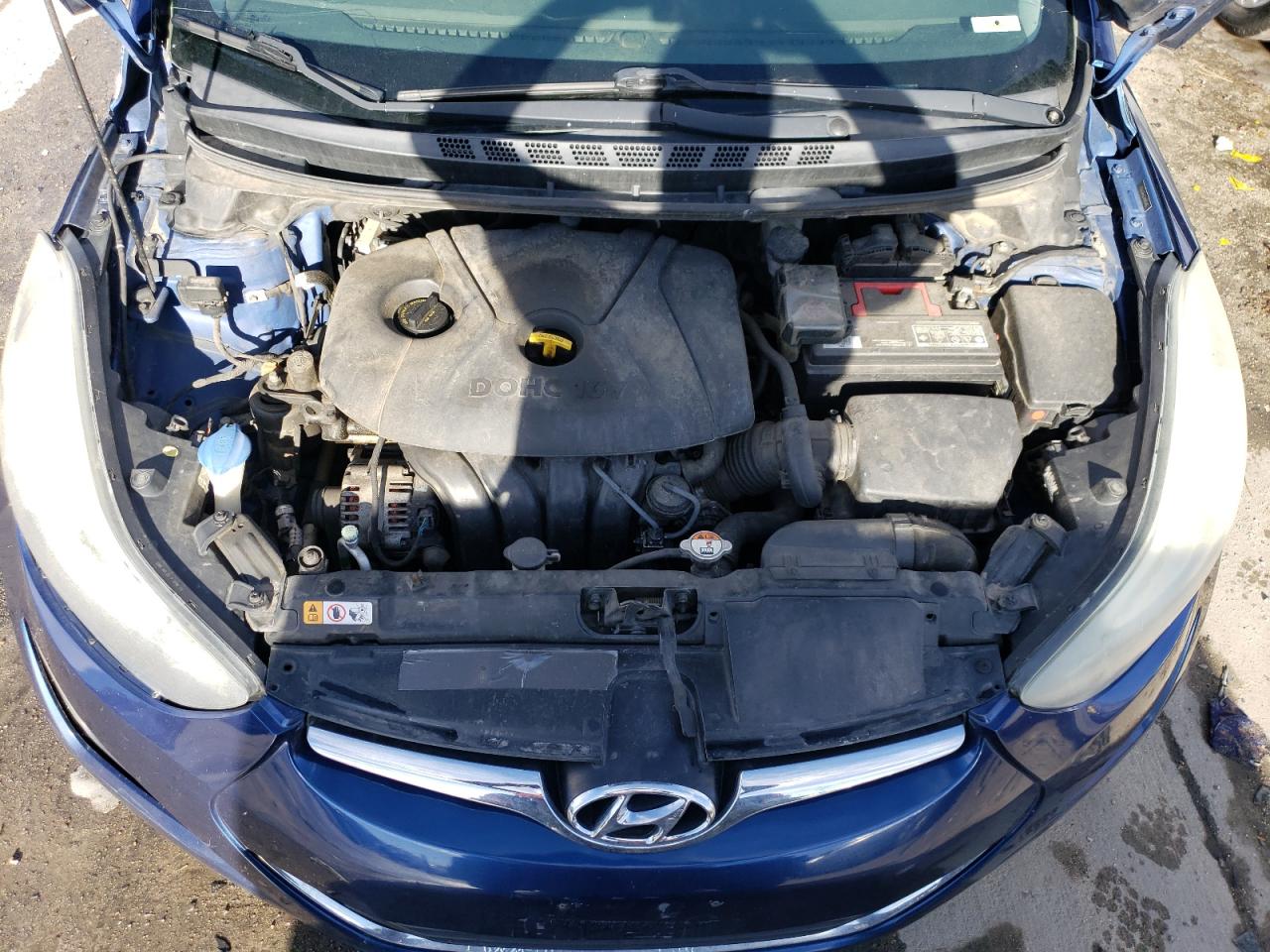 2015 Hyundai Elantra - Image 11