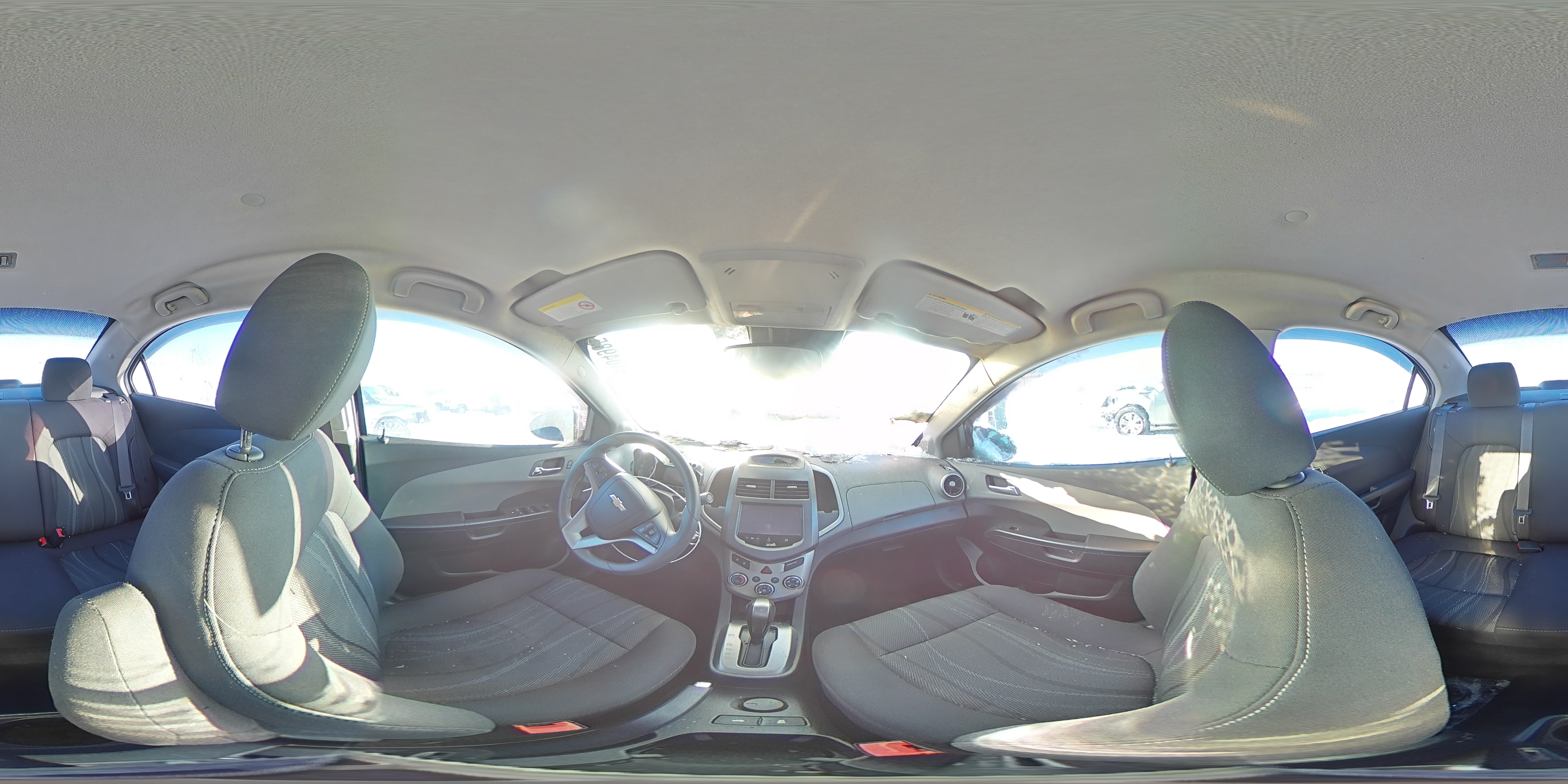 2016 Chevrolet Sonic - Image 13