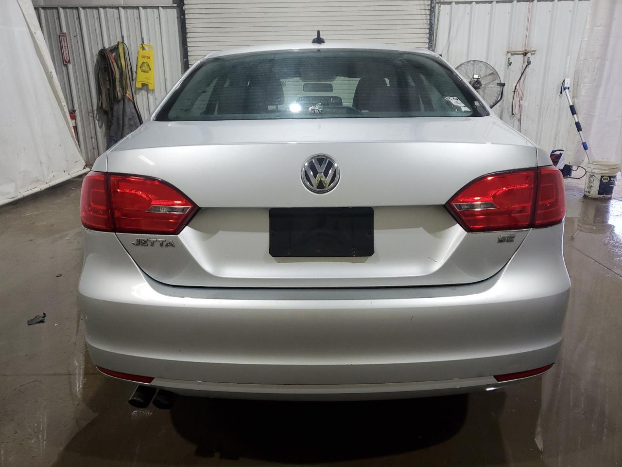 2014 Volkswagen Jetta - Image 6