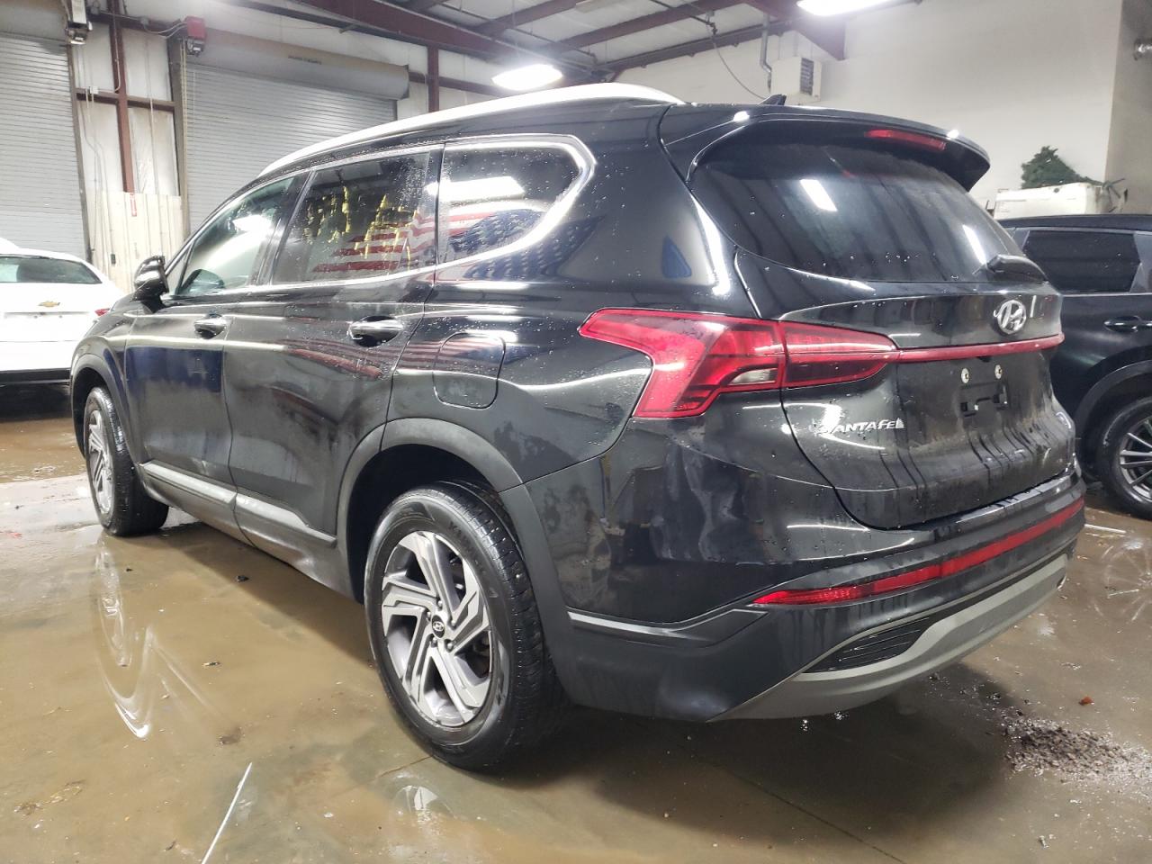 2023 Hyundai Santa Fe - Image 2