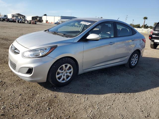  HYUNDAI ACCENT 2013 Srebrny