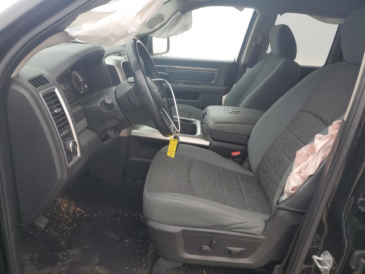 2017 RAM 1500 - Image 7