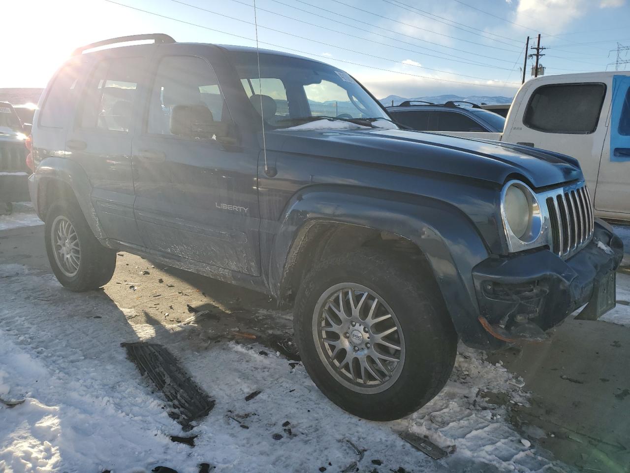 2004 Jeep Liberty (North America) - Image 4