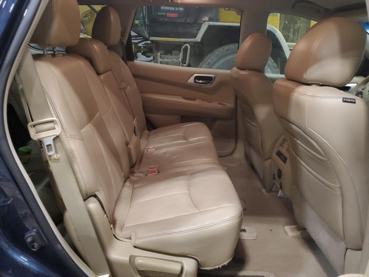 2013 Nissan Pathfinder - Image 11