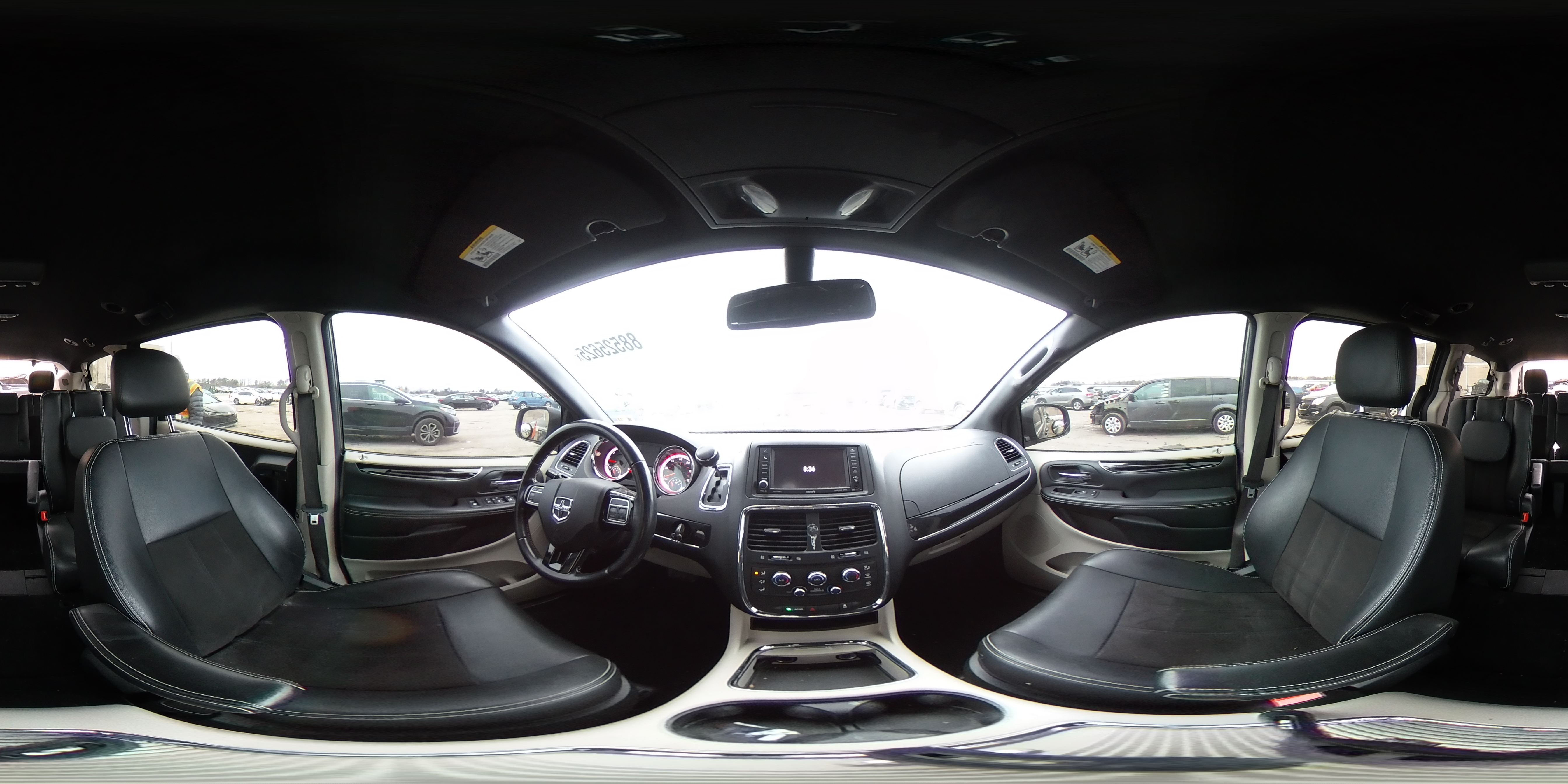 2019 Dodge Caravan - Image 14
