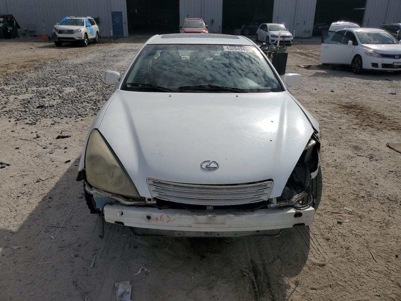 2003 Lexus ES - Image 5