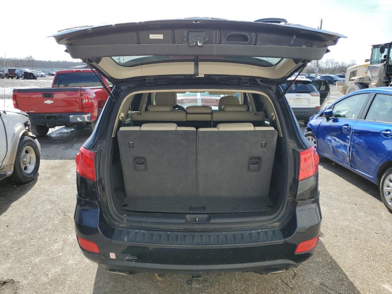 2008 Hyundai Santa Fe - Image 6