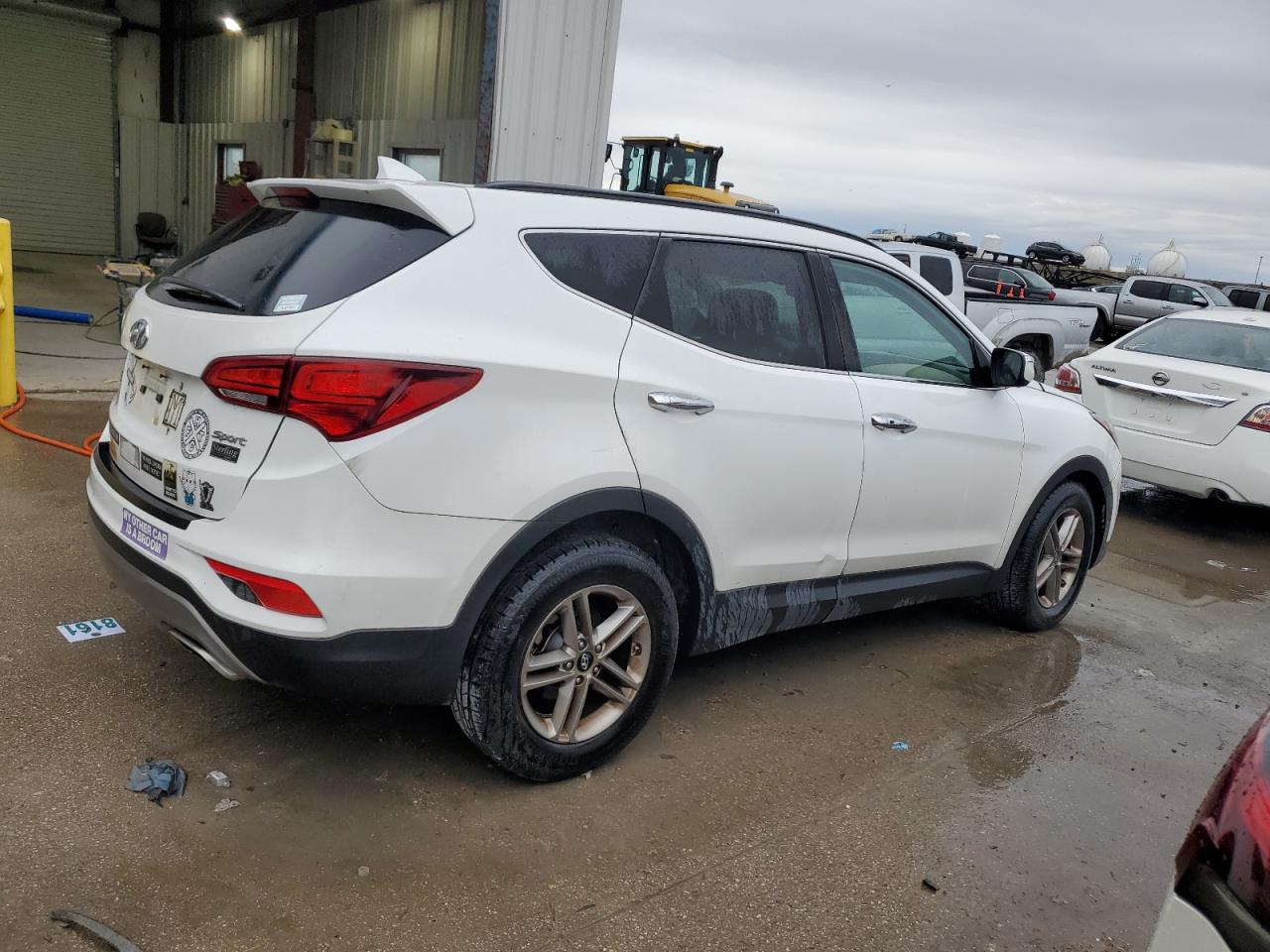 2017 Hyundai Santa Fe - Image 3