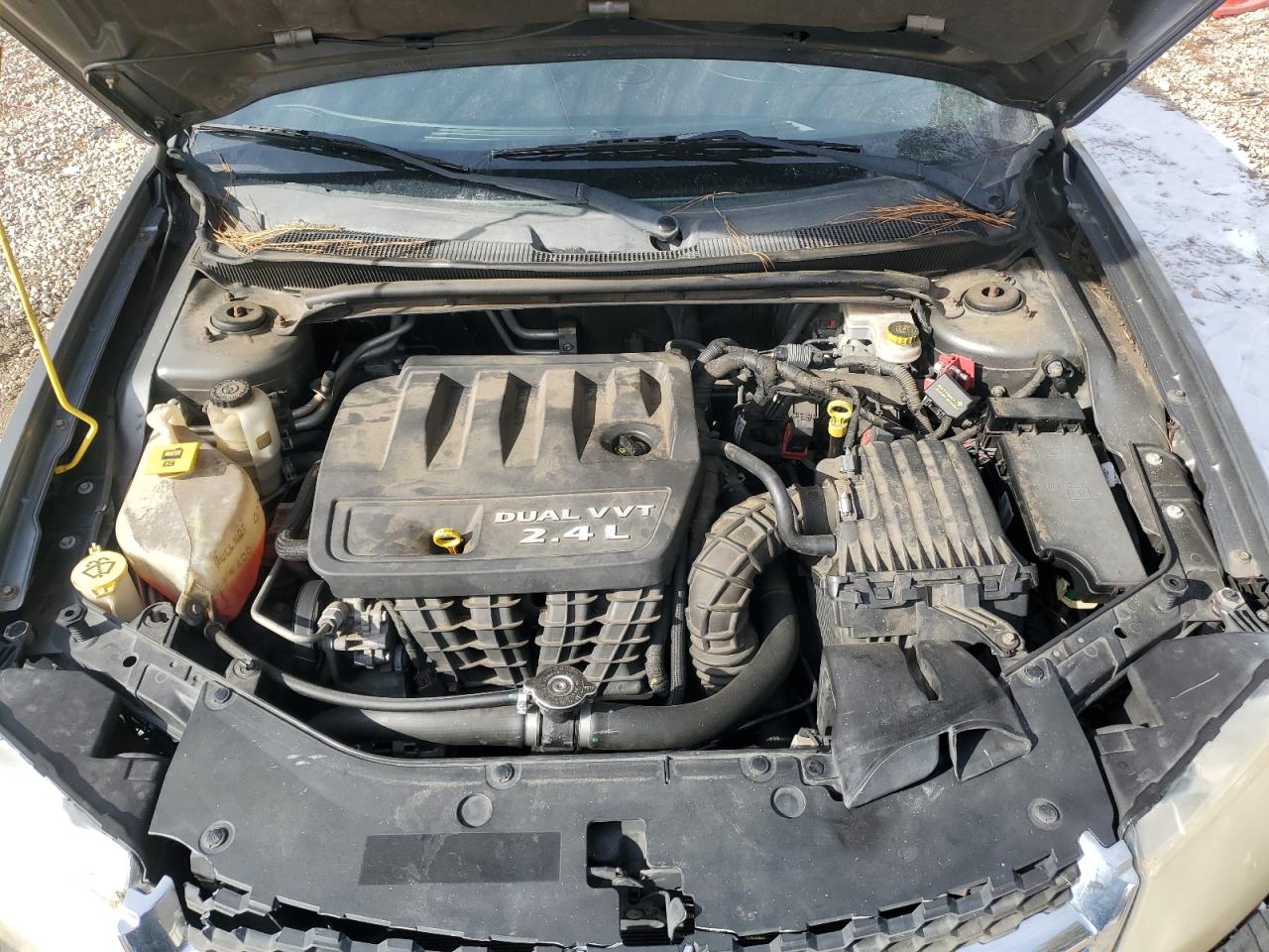 2012 Dodge Avenger - Image 11
