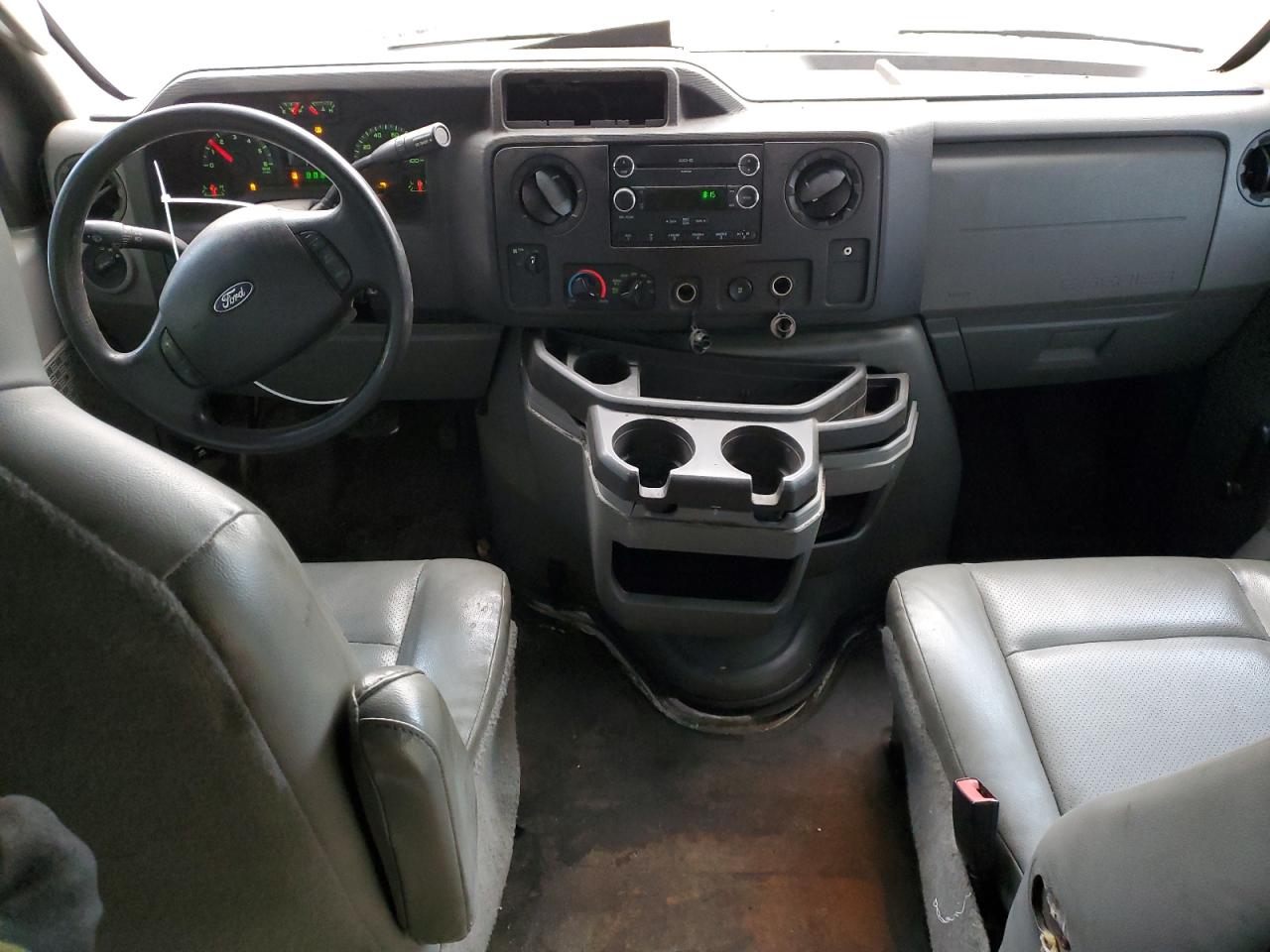 2014 Ford Econoline - Image 8