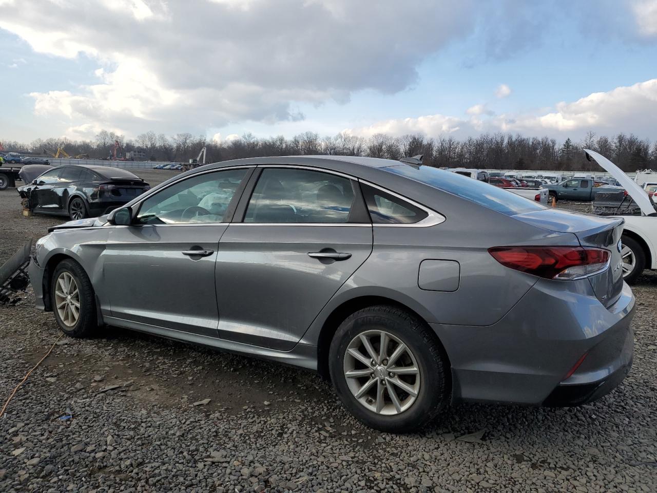 2019 Hyundai Sonata - Image 2