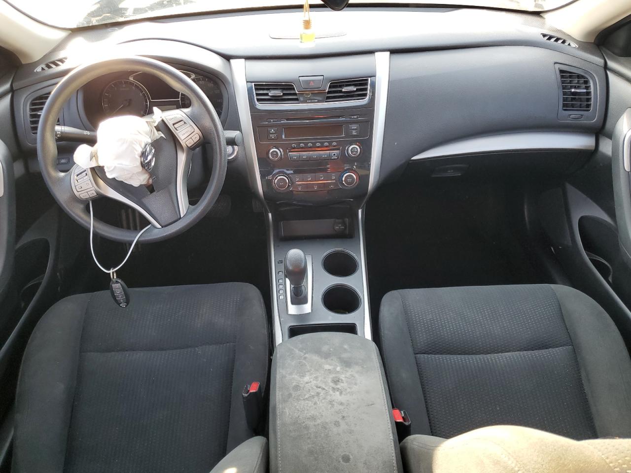 2015 Nissan Altima - Image 8