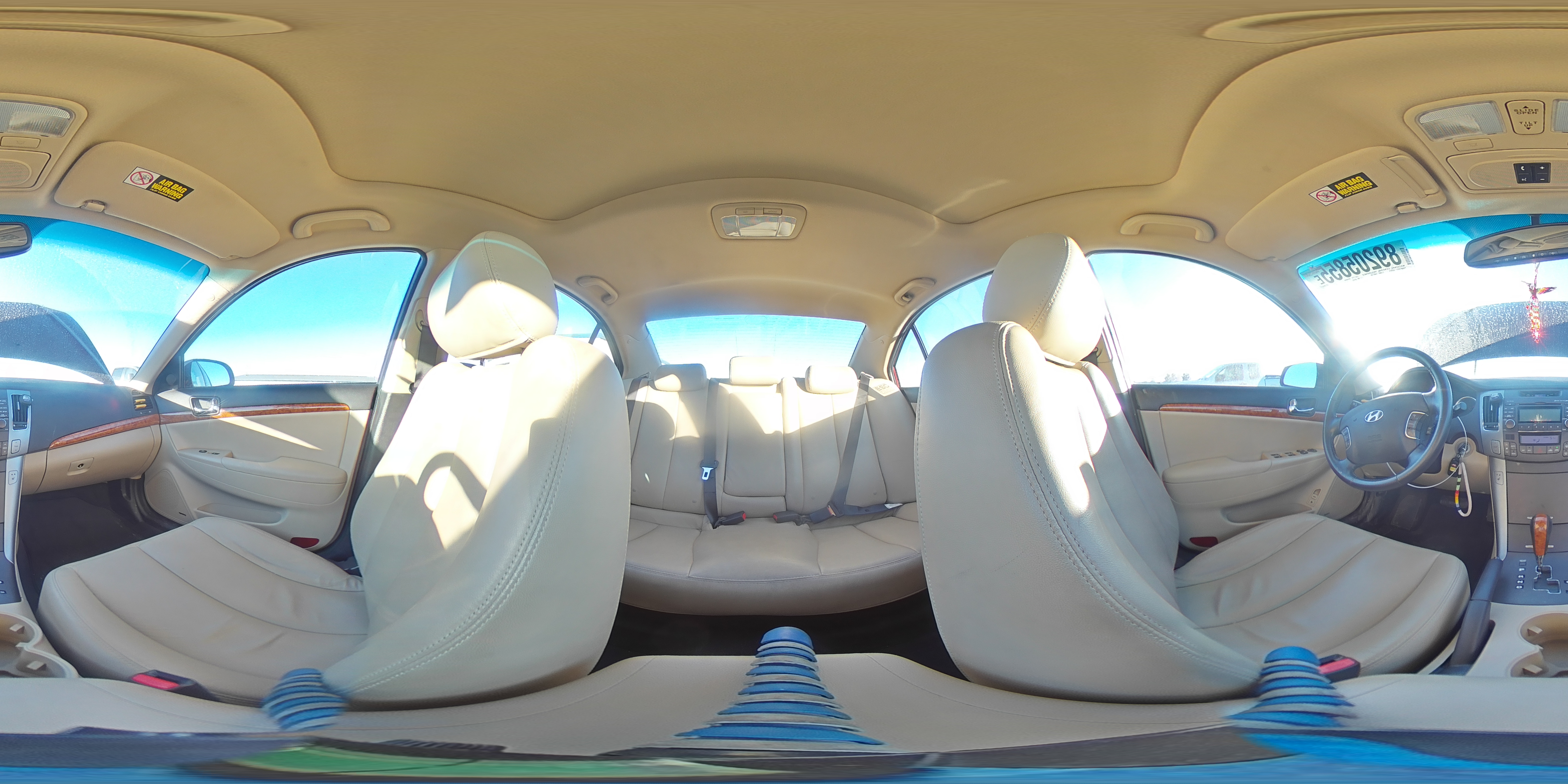 2009 Hyundai Sonata - Image 13