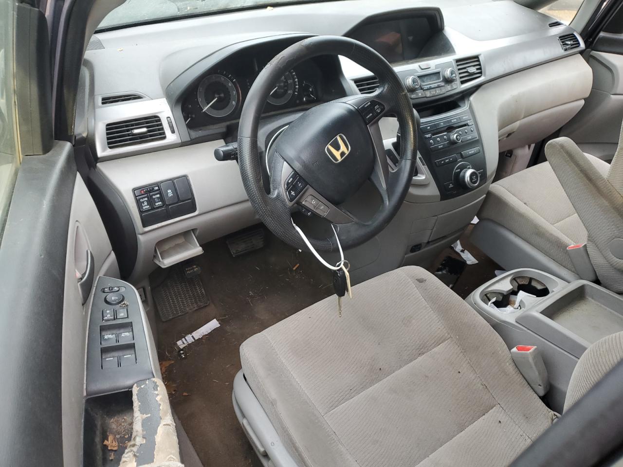 2012 Honda Odyssey - Image 8