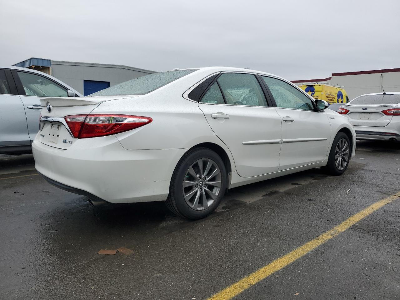 2015 Toyota Camry - Image 3