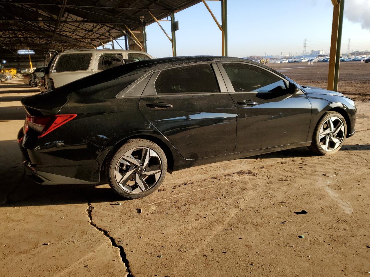 2023 Hyundai Elantra - Image 3