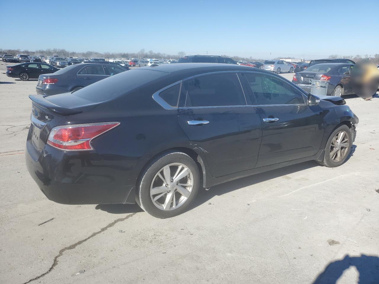 2015 Nissan Altima - Image 3