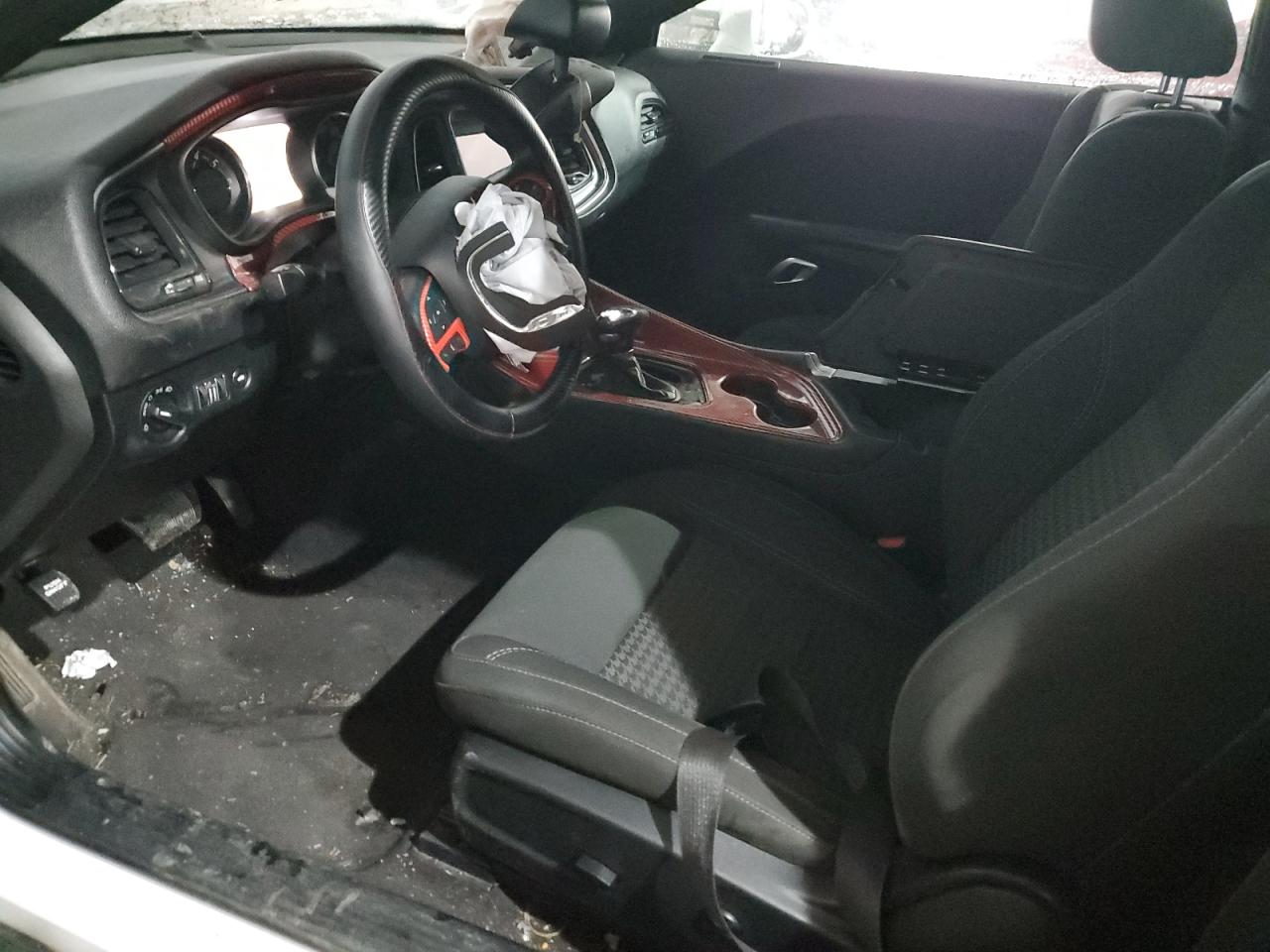 2018 Dodge Challenger - Image 7