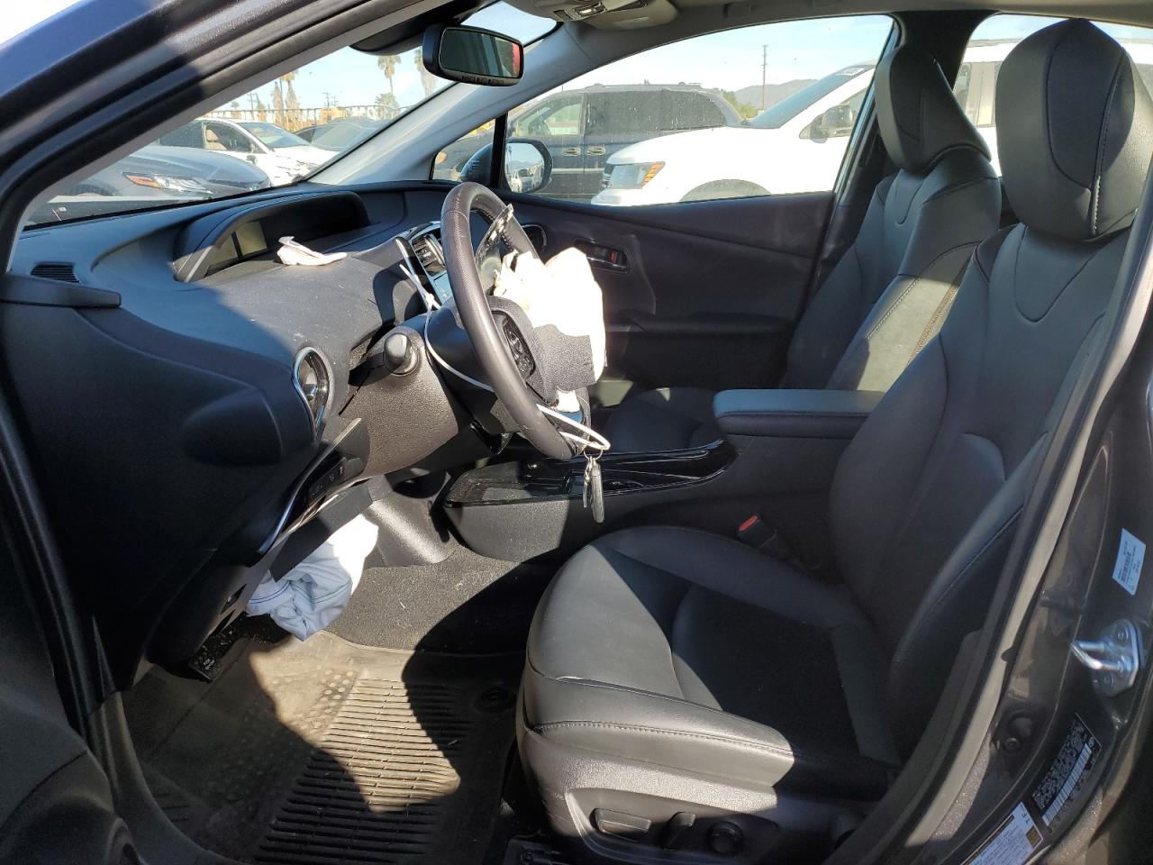 2022 Toyota Prius - Image 7