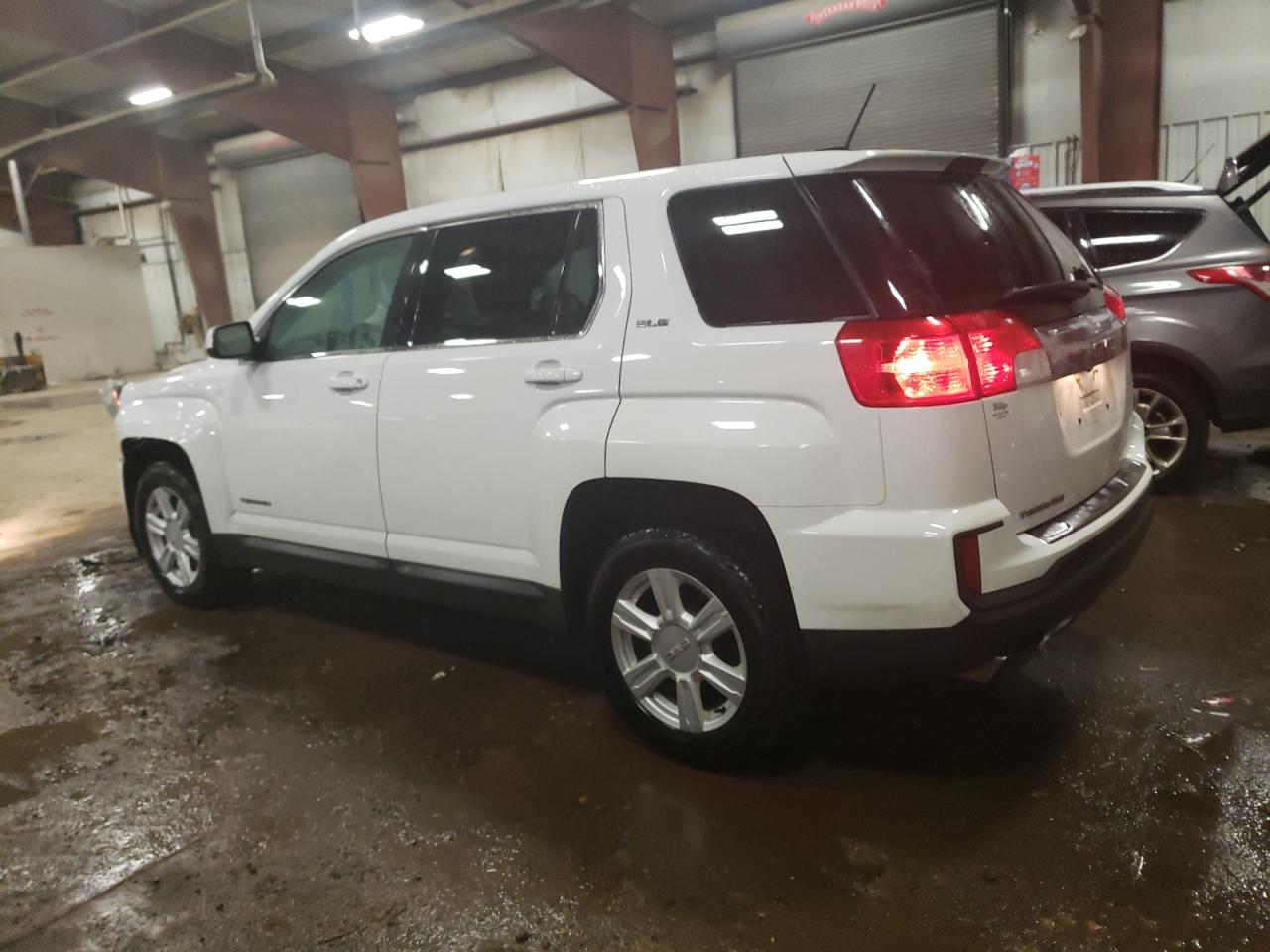 VIN 2GKALMEK1G6271443 2016 GMC TERRAIN no.2