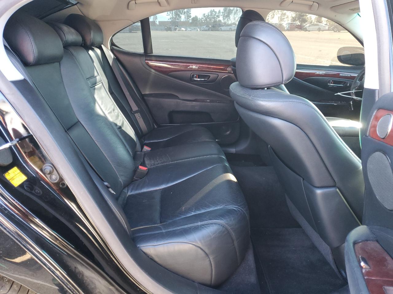 2008 Lexus LS - Image 10