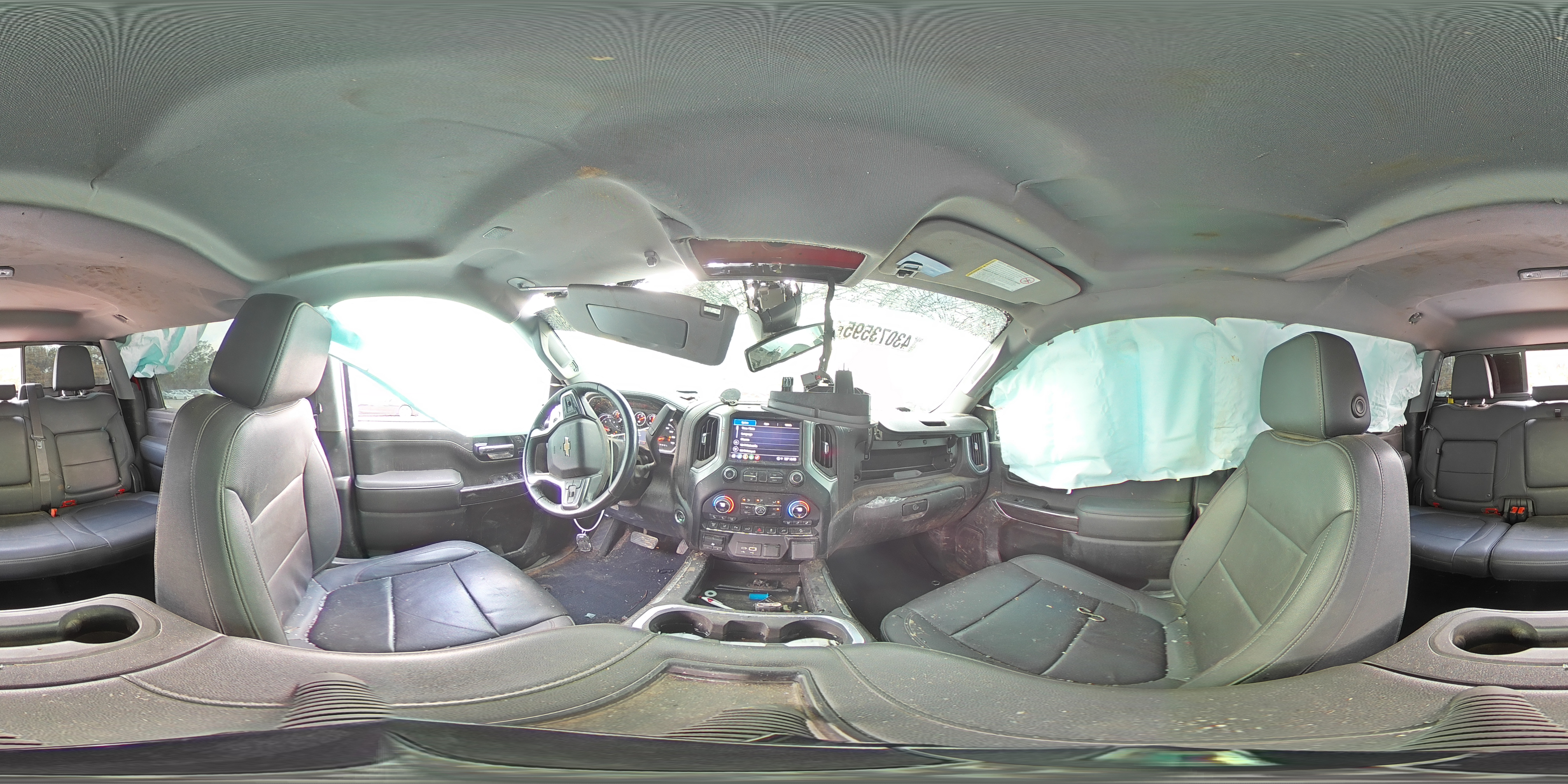 2022 Chevrolet Silverado - Image 12