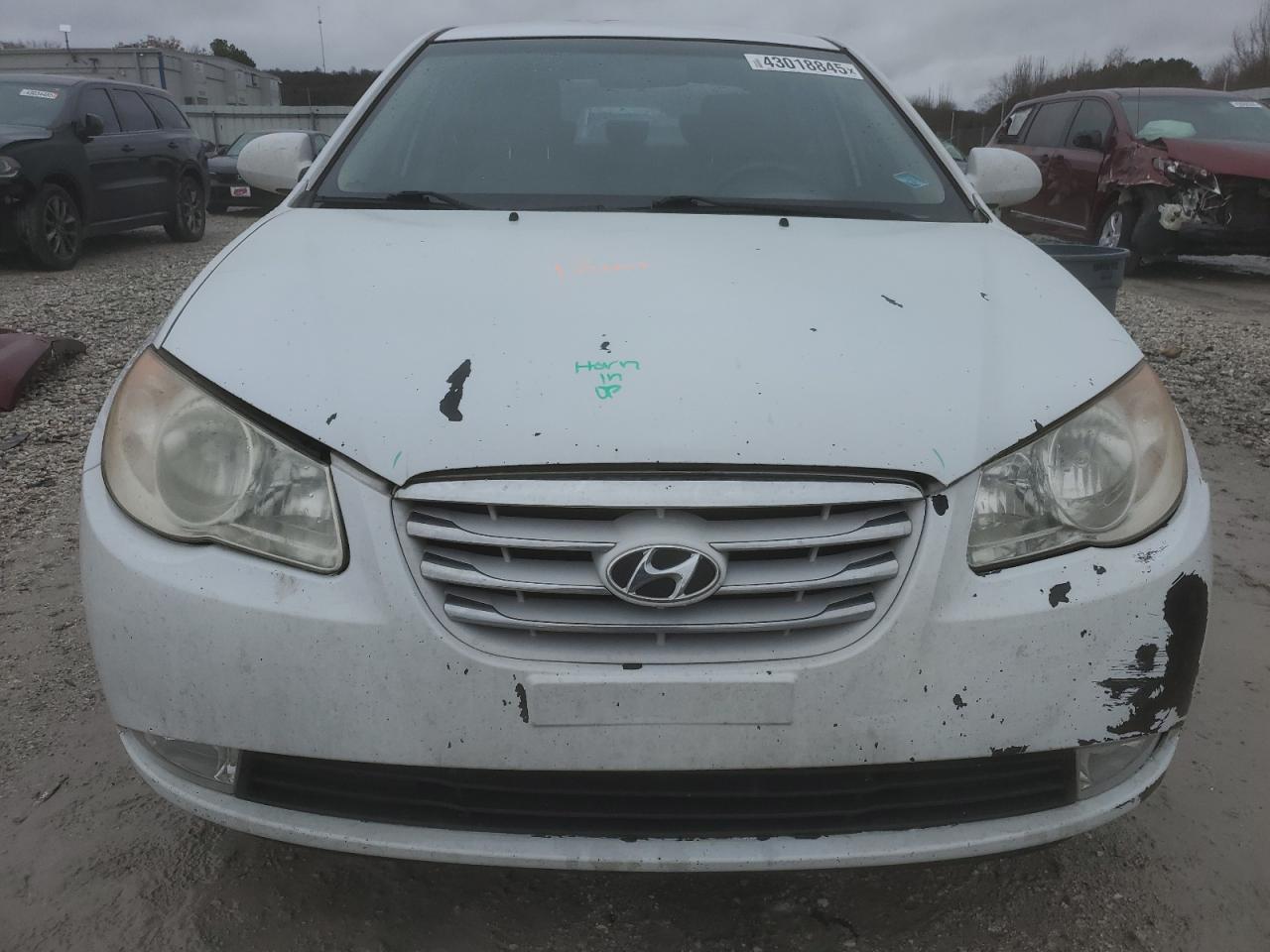 2010 Hyundai Elantra - Image 5