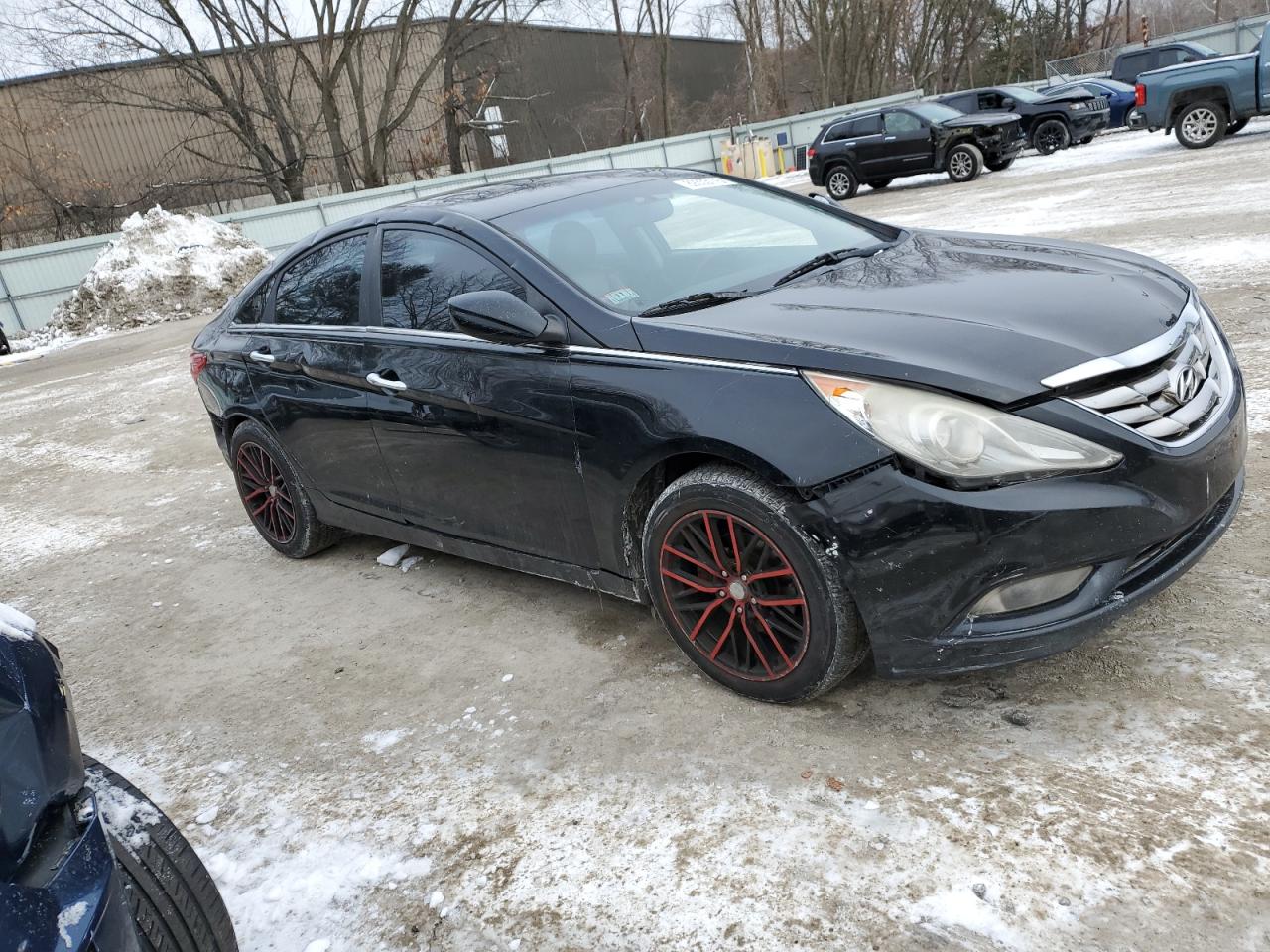 2011 Hyundai Sonata - Image 4
