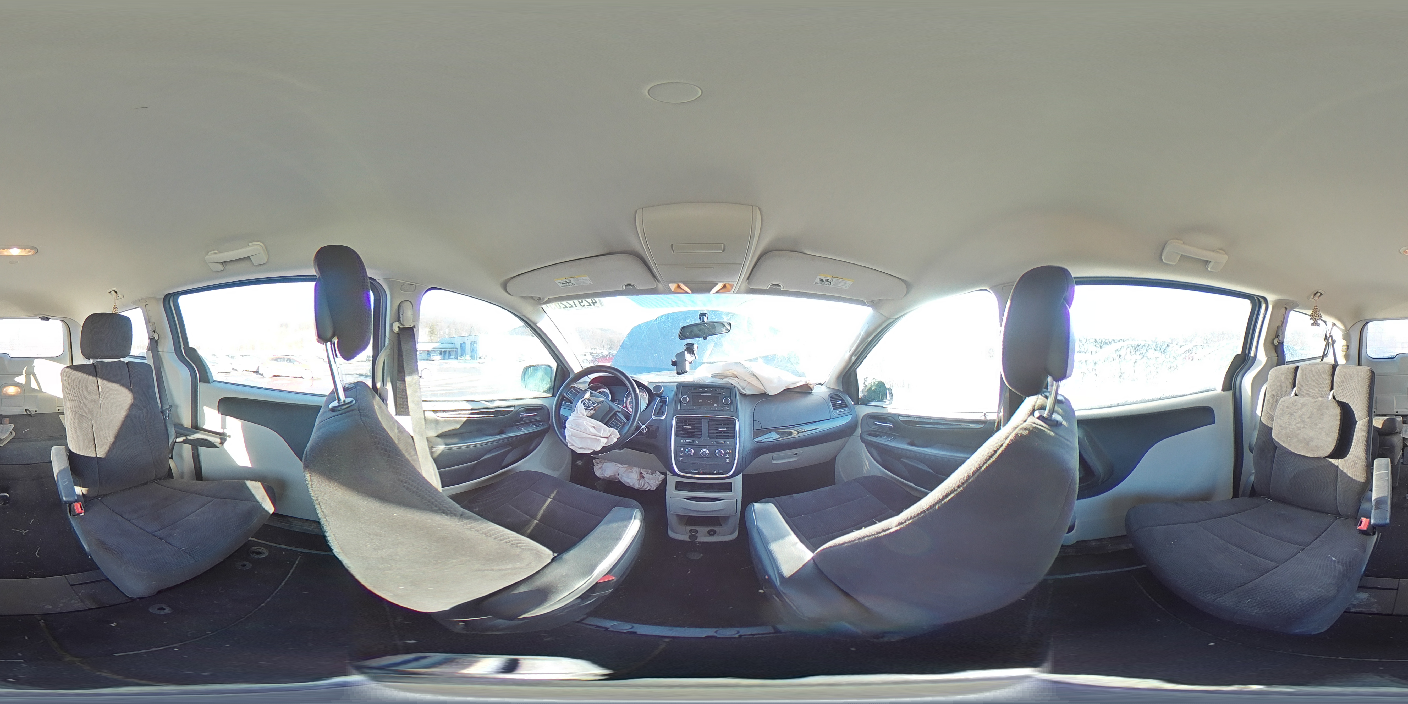 2013 Dodge Caravan - Image 14