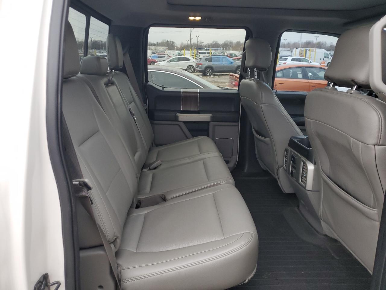 2015 Ford F-150 - Image 10