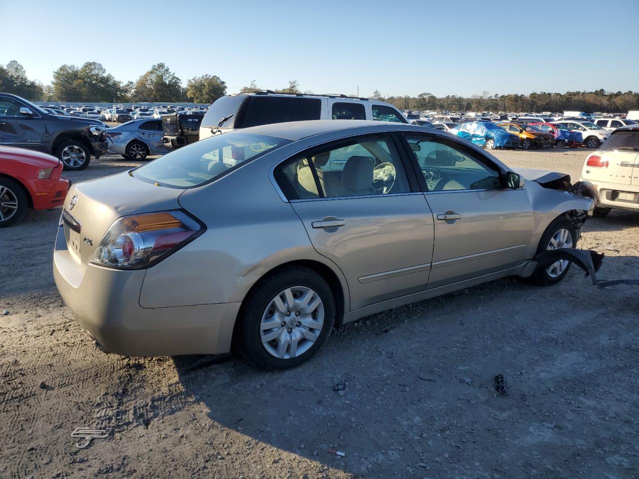 2010 Nissan Altima - Image 3