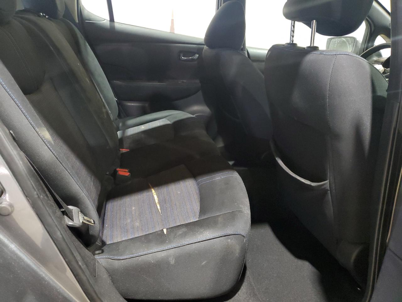 2018 Nissan Leaf - Image 10