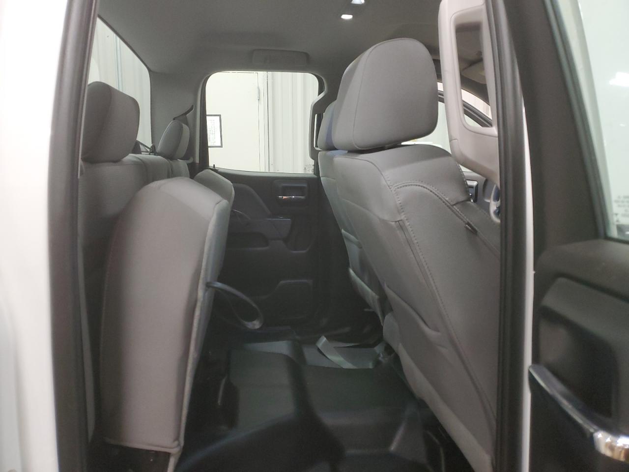 2019 Chevrolet Silverado - Image 10